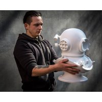 Taucherhelm-Büste Loft Style Polyresin Skulptur von DesignAtelierArticle
