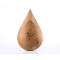 Wanduhr Tropfen Aus Eiche von DesignAtelierArticle