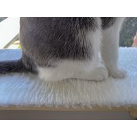 Auflagefläche Für Katzenfensterstange | Matte Katzenablage Recycelte Pet Weiche Plüschmatte Kunstfell Schaffell Echte Schaffellmatte von DesignHouseBoutique