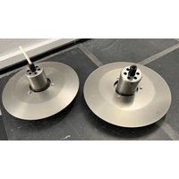 Ein Set Lyfa Denmark 1980Er Jahre Metall Hängeleuchten Modell 4020 Ein Set Lyfa Denmark 1980Er Jahre Metall Hängeleuchten Modell 4020 von DesignLightsDenmark