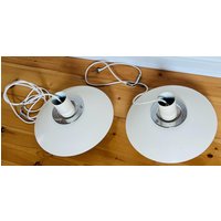 Ein Set Vintage 80Er Jahre Hängelampen Elki Sarah Ø32 cm Ein Set Vintage 80Er Jahre Hängelampen Elki Sarah Ø32 cm von DesignLightsDenmark