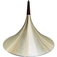 Fog & Morup 1960Er Jahre Trompetenförmige Hängelampe Aus Metall Mit Teakholz Ø55 cm von DesignLightsDenmark