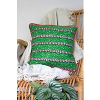 Grünes Wachs-Kissen „Begoro" von DesignMatucana
