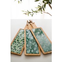 Moderne Keramik Servierbretter | Schneidebrett Geschenkidee Tablett Mitbringsel Frühstücksbrett Holzbrett 41.5x12.5x1.2cm von DesignMeilenstein