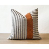 Rustikal | Gestreiftes Kissen Dekoratives von DesignOutings