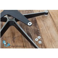 Eames Lounge Chair Distance Disks Between Seat Support & Shell von DesignRestoration