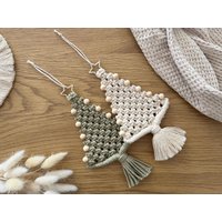 Großer Makramee Tannenbaum | Weihnachtsbaum Weihnachten Boho Fensterdeko Weihnachtsbaumschmuck von DesignSelflove