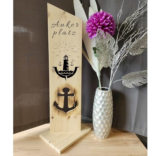 Holzaufsteller, Holz Deko Schild Holzschild Eingangsschild mit Ankerausschnitt Leuchtturm Ankerplatz, Geschenk, Weihnachten, Geburtstag von Designbysh