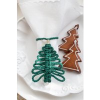 Makramee-Weihnachtsbaum-Serviettenringe - Feiertags-Tischdekor von DesigndeDIURA