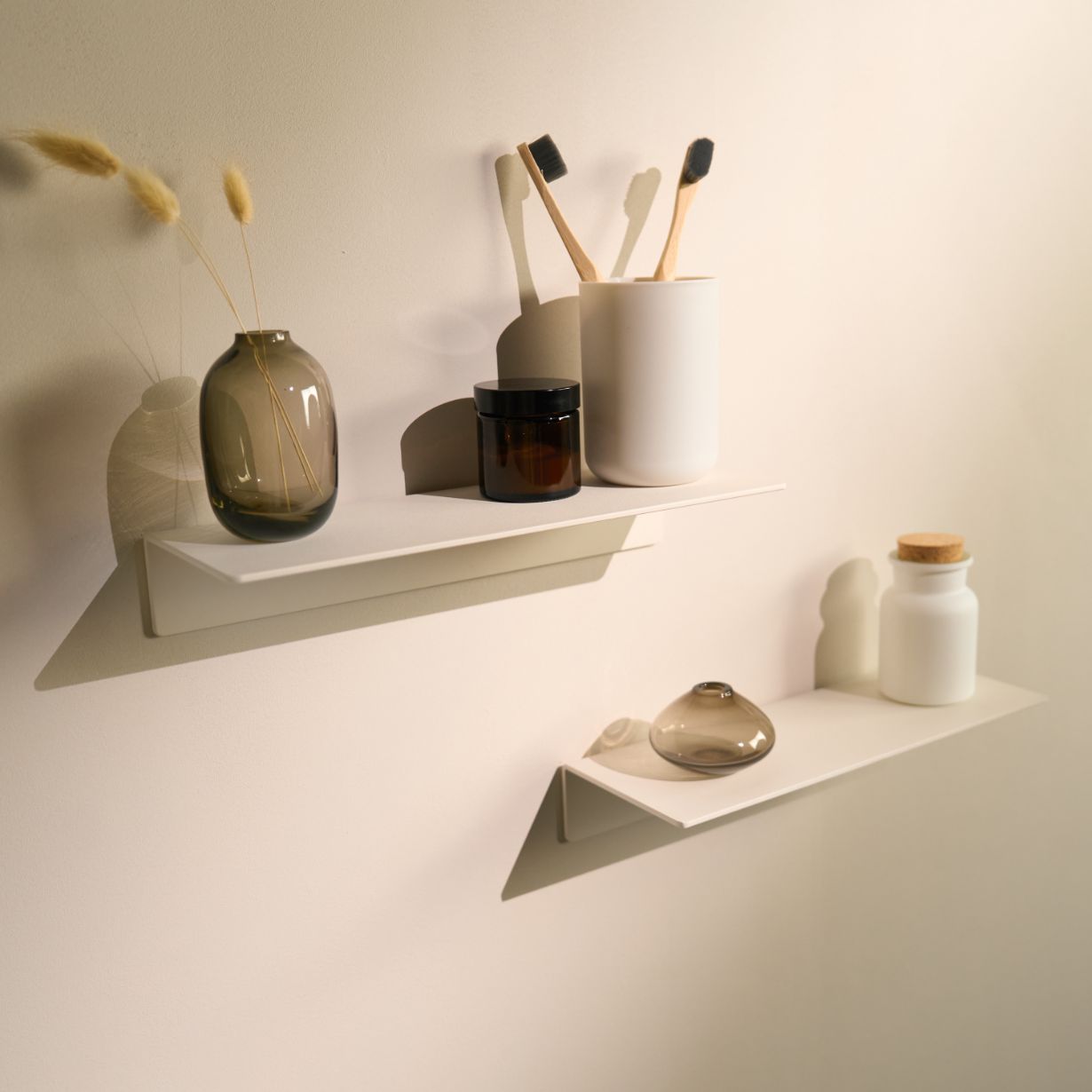 Wandregal ohne Bohren Weiß Wandregal ohne Bohren Weiß von Designfabrik Hamburg