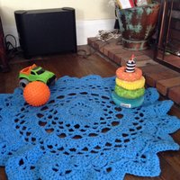 Hand Gehäkelt Chunky Knit Doily Rug Hand Gehäkelt Chunky Knit Doily Rug von DesignsByDoodles