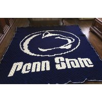 Penn State Afghan King Size Decke Hand Gehäkelt Penn State Afghan King Size Decke Hand Gehäkelt von DesignsByDoodles