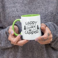 Happy Camper, #camplife, Niedliche Camping Kaffeetasse | 11 Oder 15Oz - Schöne Premium Qualität Geschenkidee | Erhältlich Mit Farbigem Innen -Griff von DesignsByPascal