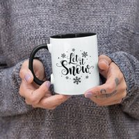 Let It Snow, Schneeflocken Winter Weihnachten Süße Kaffeetasse | 11 Oder 15Oz - Schöne Premium-Qualität Geschenkidee | Erhältlich Mit Farbe von DesignsByPascal