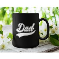 Papa, Vater Süße Kaffeetasse | 11 Oder 15 Unzen - Schöne Premium-Qualitäts-Geschenk-Idee Für Papa | Schwarz Weiß Mit Farbiger Innenseite / von DesignsByPascal