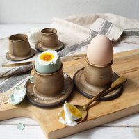 Keramik Eierbecher, Moderner Moderner Eierhalter, Weich Gekochter 3 Minuten Eierheber von DesignsByViviH