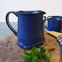 Keramikkrug, Keramik-Teekanne, Blaue Keramik, Kaffeekanne, Keramik-Hochzeitsgeschenk, Schwarze Teekanne, Moderner Krug, Blauer Krug von DesignsByViviH