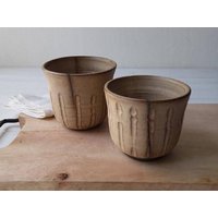 Keramik Servierschale, Kleine Keramikschale, Moderne Schwarze Kräuterteeschale, Keramikpflanzer, Beige Keramikschale von DesignsByViviH