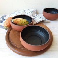 Kleine Schwarze Keramik Schale, Terrakotta Ton Servierschale, Dessert Snack Schale von DesignsByViviH
