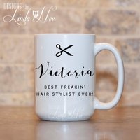 Beste Freakin " Friseur Je Becher, Personalisierte Hair Stylist Lustig Kaffeebecher, Kosmetikerin-Geschenk-Becher, Haare Kommode Msa97 von DesignsbyLindaNeeToo