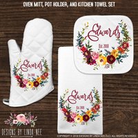 Braut-Dusche-Geschenk Housewarminggeschenk Personalisierte Küche Handtuch Benutzerdefinierte Hochzeit Geschenk Geschirr Jahrestagsgeschenk Für Paar von DesignsbyLindaNeeToo