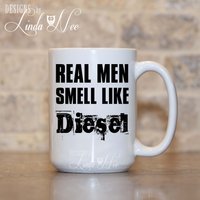 Diesel Mechaniker Kaffeebecher, Lustige Becher, Mann Vorhanden, Auto Lkw Msa179 Diesel Mechaniker Kaffeebecher, Lustige Becher, Mann Vorhanden, Auto Lkw Msa179 von DesignsbyLindaNeeToo