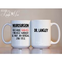 Neurochirurg Kaffeebecher, Geschenk Für Badass Chirurgen, Neurochirurg, Md, Tun Neurochirurgie Lustige Becher, Medizinstudium Med-Schule Mph384 Neurochirurg Kaffeebecher, Geschenk Für Badass Chirurgen, Neurochirurg, Md, Tun Neurochirurgie Lustige Becher, Medizinstudium Med-Schule Mph384 von DesignsbyLindaNeeToo