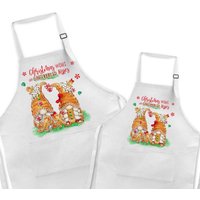 Weihnachtsschürze, Passende Schürze Set, Lebkuchenwichtel Backschürze, Weihnachtsschürze Geschenk, Weihnachtsbekleidung Geschenke Kinder 7-xms013 von DesignsbyLindaNeeToo