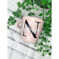 Personalisierte Rosa Tassen Mit Initial Hinter Namen Tasse Niedlich von Designsbyaliciaa