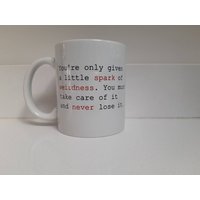 Funken Der Seltsamkeit.... Lustige Keramik Tasse von DesirableIcon