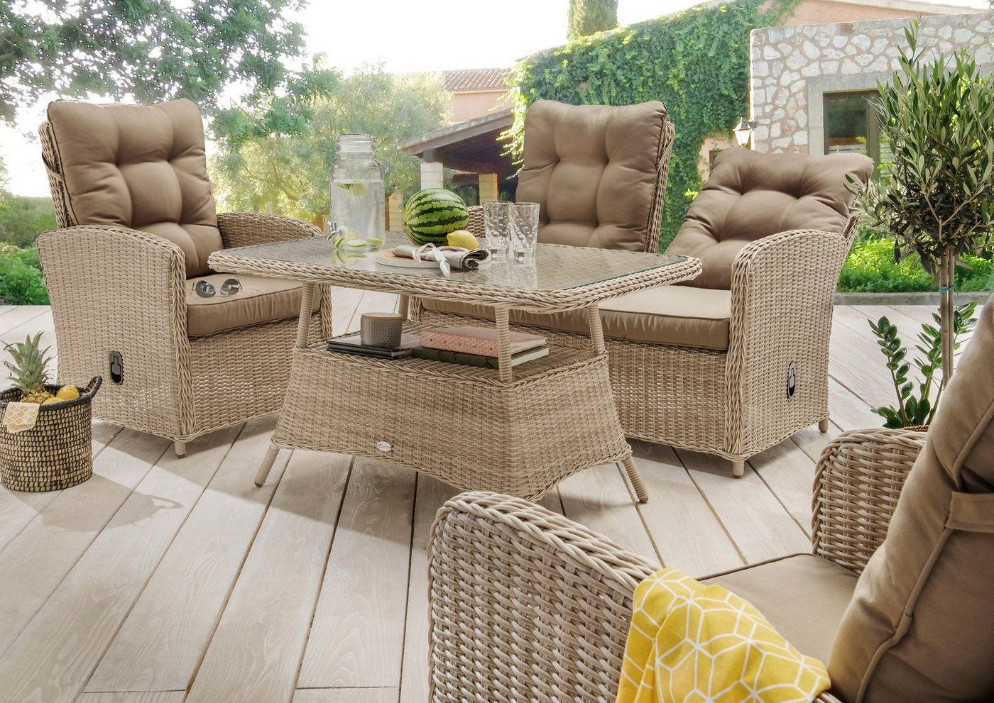 Destiny Gartenlounge-Set MERANO, (11-tlg), Polyrattan, 2 Sessel, 2er Sofa, 1 Tisch 120x77x66cm, inkl. Auflagen von Destiny