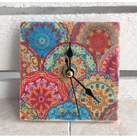 Uhr Aus Marmorfliese Inkl. Holzständer, Kleine Tischuhr, Regaluhr, Standuhr Mit Orientalisch Motiv von DevinitaArtCreation