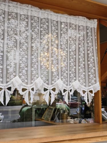 Devola Scheibengardine Spitze Jacquard Gardine Blumen Kurzgardine mit Bogenknoten Küchenvorhang Landhausstil Cafe Gardinen Fenstergardinen Wohnzimmer HxB 85x155cm Weiß 1 Stück Devola Scheibengardine Spitze Jacquard Gardine Blumen Kurzgardine mit Bogenknoten Küchenvorhang Landhausstil Cafe Gardinen Fenstergardinen Wohnzimmer HxB 85x155cm Weiß 1 Stück von Devola