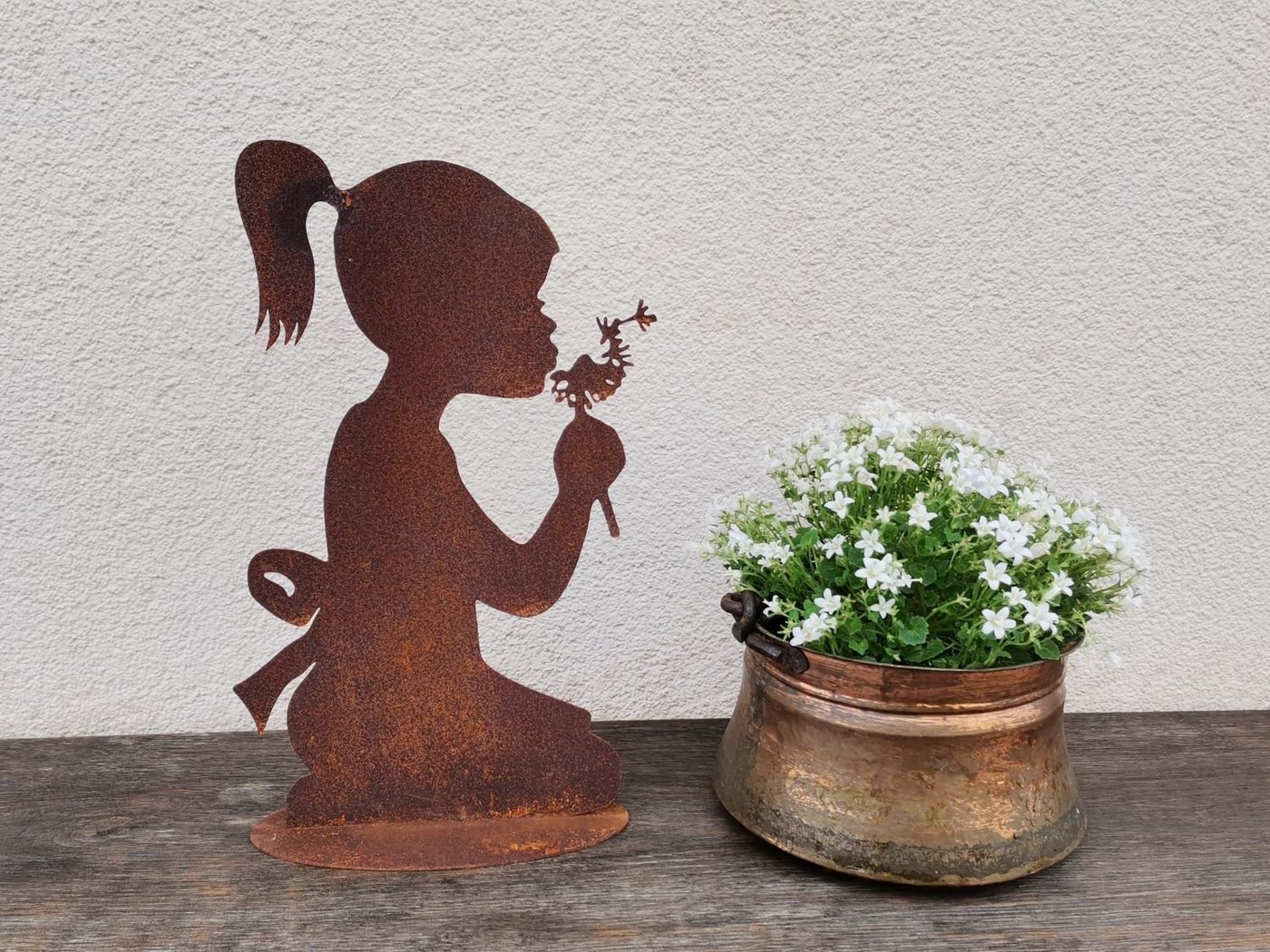 Dewoga Edelrost-Metalldesign Gartenfigur Mädchen mit Pusteblume - Edelrost, (0 St) von Dewoga Edelrost-Metalldesign