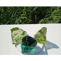 3 Stk./983 Gr Andara Kristall Farbe | Dunkelgrünes Motiv Und Klares Gelb von DeyCrystalStones