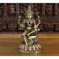 Messing Vibha Lakshmi Göttin, Die Auf Einem Lotussockel Ruht - Südindien Make Dharma Exclusive von DharmaStatues