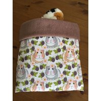 Kuschelsack/Schlafsack Meerschwein Ratten Nager Igel Guinea Pig Brombeere Taupe von DiBisPipiPad
