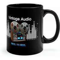 Reel To Vintage Tonbandgerät Design Geschenk Schallplatte Musik Sammler Geburtstag Vatertag Schwarze Tasse von DiabolicEmporium