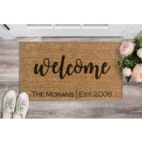 Personalized Welcome Mat - Türmatte Willkommensmatte Nach Maß Willkommenstürmatte Hochzeitsgeschenk Custom Mat von DiceCubeCo