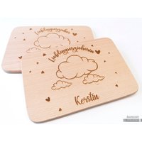 Frühstücksbrettchen Holzbrett Mit Name Und Wolken Frühstücksbrettchen Holzbrett Mit Name Und Wolken von DieGrueneGiraffe