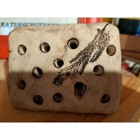 Handgefertigter Keramik Bienenstein Handgefertigter Keramik Bienenstein von DieKeramikmacherin