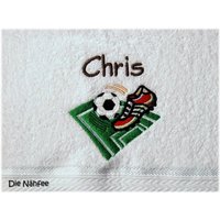 Fußball Handtuch Bestickt Mit Motiv + Name von DieNaehfee