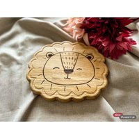 Löwe Frühstücksbrettchen Kinderbrettchen Holzbrettchen Kinderteller von DiePabstis