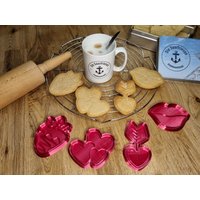 Liebe - Cookie Cutter Keksausstecher Keksstempel Valentinstag Kekse Backen Love Fondantstempel Keramikstempel Backzubehör von DieSaarfriesen