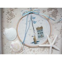 Möwe Am Meer Stickrahmen Kreuzstichbildkreuzstichhandgesticktub Designwanddekomaritimsylt Dekourlaubsstimmungsommerurlaub von DieStickAG