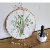 Neustickrahmen Blumenstrauß Kreuzstichbildsommerdekokreuzstichgesticktdahlbeckfrühlingsdekosommerdekogeschenk Muttertag von DieStickAG