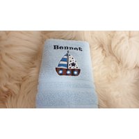 Handtuch Boot Segelboot Mit Namen Bestickt W339 von DieWichtelstickerei