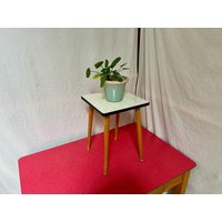 Vintage Blumenhocker Midcentury Beistelltisch Vintage Blumenhocker Midcentury Beistelltisch von DiesDasVintage