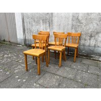 Vintage Frankfurter Stühle Alte Holzstühle Kneipenstühle von DiesDasVintage