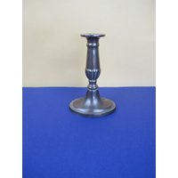 Vintage Kerzenständer Aus Messing. Einzelner Traditioneller Schöner Schwerer Mit Ovalem Fuß. 2 cm Durchmesser Kerze von DigVintageStuff